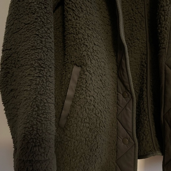 Abercrombie Sherpa Jacket - Picture 5 of 6